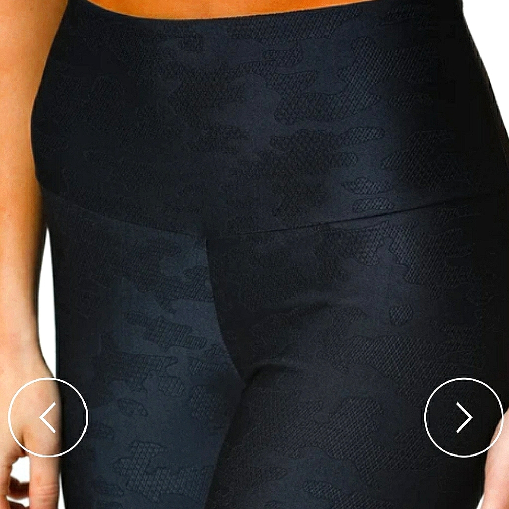 Onzie hi rise black camo jacquard